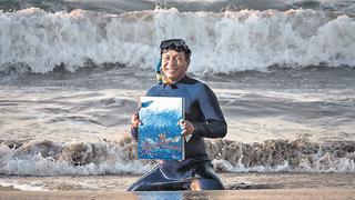 El artista piurano que pinta sus óleos desde el fondo del mar