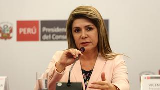 Ministra de Salud invoca a “mantener la calma” tras el primer fallecimiento por COVID-19 en Perú