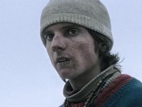 Simón Hempe, actor de La sociedad de la nieve: “Para que hayan sobrevivido  dieciséis personas hubo muchos héroes - RED/ACCIÓN