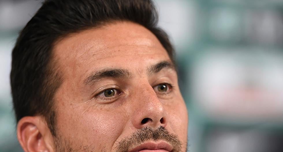Claudio Pizarro brindó una entrevista a la revista alemana Kicker, donde contó que desea batir un nuevo récord con la camiseta del Werder Bremen. (Foto: AFP)