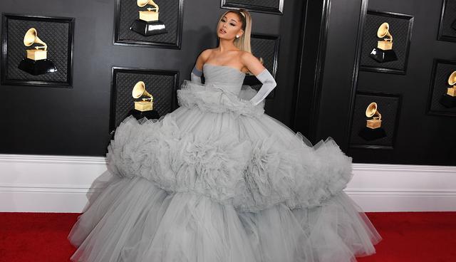Grammy 2020: Ariana Grande y su espectacular vestido con el que cautivó en la gala. (Foto: AFP)