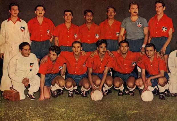 The Chilean team in the South American 1947. Balbuena played only one game and made history.  PHOTO: Estadio Magazine.