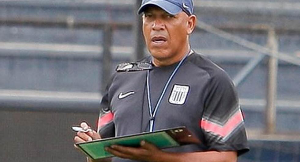 Roberto Mosquera tiene mucho trabajo pode delante en Alianza Lima y niega renuncia. (Foto: Facebook)