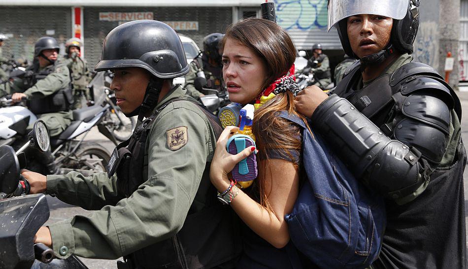 Venezuela: Maduro endurece la represión contra los estudiantes - 13