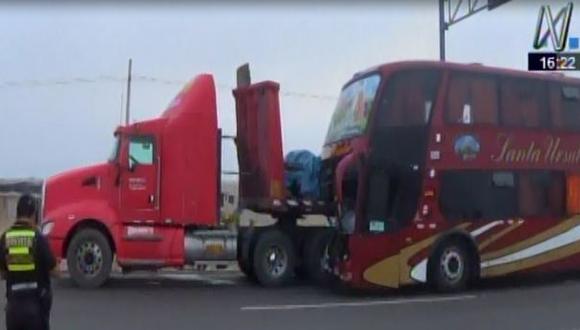 Cañete: un muerto tras choque de bus contra camión con fierros