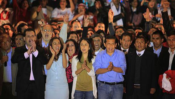 Ollanta Humala y los principales miembros de Gana Per&uacute; el d&iacute;a que la agrupaci&oacute;n gan&oacute; las elecciones presidenciales del 2011. Hasta la fecha se siguen cuestionando los aportes que recibi&oacute; en esa campa&ntilde;a electoral.