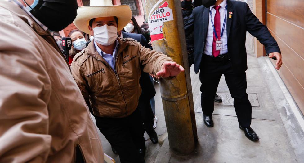 Durante la campaña de segunda vuelta, Pedro Castillo utilizó la casa del pasaje Sarretea, en Breña, como su centro de operaciones. Durante los primeros días de su administración, también despachó en ese lugar. (Foto: GEC)