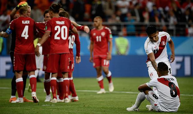 Christian Cueva lamenting after the defeat against Denmark in Russia 2018 |  Photo: AFP