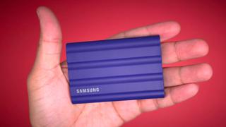 Samsung T7 Shield: la firma lanza un SSD portátil del tamaño de una tarjeta de crédito