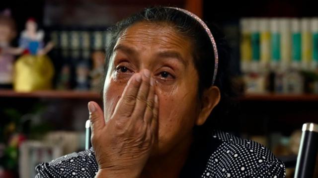 Cuando Josefina Cruz comienza a recordar el feminicidio de su hija Adriana hace casi un año, su nieto Sebastián, de seis años, la interrumpe diciendo con naturalidad “...y un señor la mató”. (Foto: Archivo/AFP).