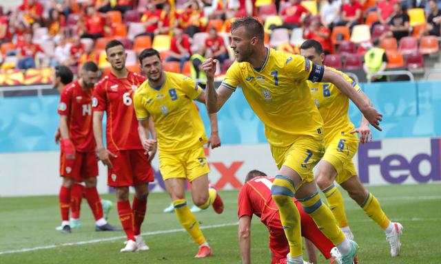Ucrania vs. Macedonia del Norte: las imágenes del partido por la Eurocopa | Foto: EFE