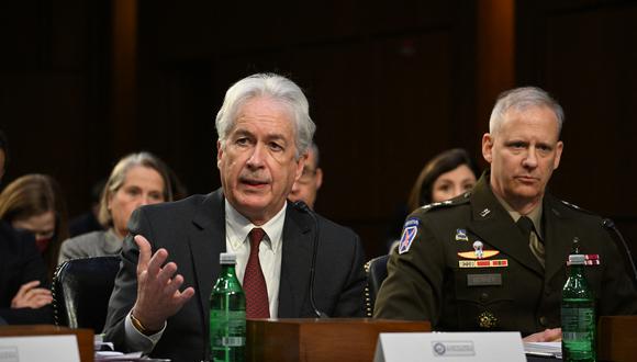 El director de la CIA, William Burns, testifica durante una audiencia del Comité de Inteligencia del Senado sobre amenazas mundiales, en Washington, DC. (Foto: Mandel NGAN / AFP)
