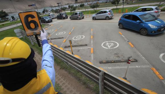 Evaluaciones de conocimientos y manejo fueron reprogramadas tras inconvenientes en el Sistema Nacional de Conductor | Foto: MTC