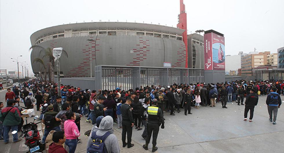 A las 10:00 cerraron calles cercanas al Estadio Nacional por partido Perú vs Argentina. (Foto: Andina)
