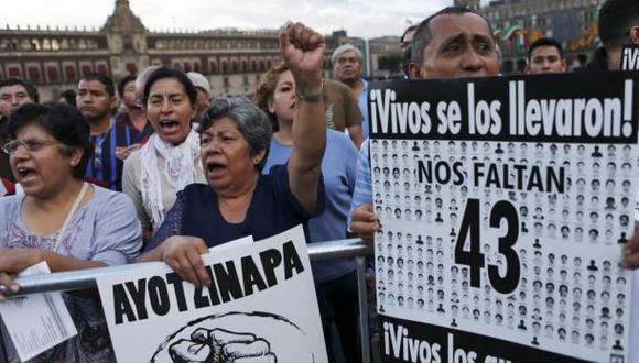 Otros 5 jóvenes desaparecidos recuerdan a los 43 de Ayotzinapa