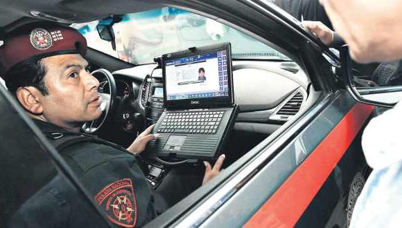 Solo 12% de patrullas tiene radios móviles operativas en Lima