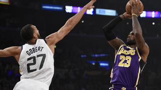 Con un imperial LeBron James, Lakers vencieron 95-86 a Utah Jazz por la NBA