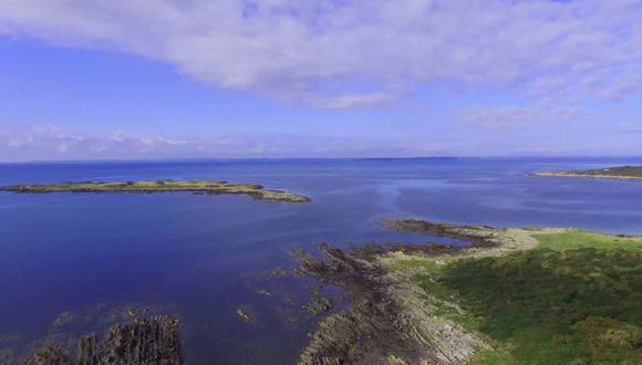 La isla Barlocco está ubicada frente a la costa sur de Escocia y se destaca por contar con vistas extraordinarias. (Foto: Galbraith)