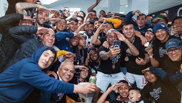 Jefferson Farfán compartió postal de la celebración de Alianza Lima. (Foto: Ig @jefferson_farfan_oficial)