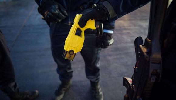 Argentina aprueba el uso de armas taser para sus fuerzas de seguridad. (AFP).