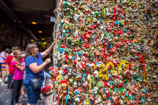 El muro de los chicles en Seattle pronto dejará de existir - 1