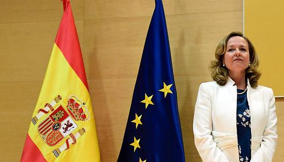 La ministra Calviño dijo que metas fijadas por el gobierno de Rajoy habrían demandado ajustes perjudiciales para la recuperación económica de España. (Foto: AFP)