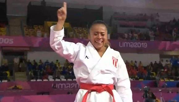 Ingrid Aranda y la emoción hasta las lágrimas luego de ganar el bronce para Perú en karate kata | Lima 2019. (Foto: Captura de pantalla)
