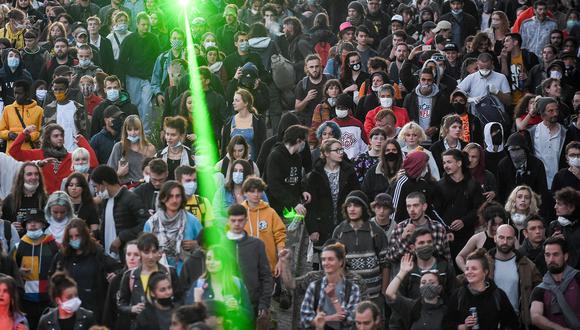 Coronavirus: El domingo hubo concentraciones masivas de personas en algunas ciudades de Francia con motivo de la Fiesta de la Música. (AFP).