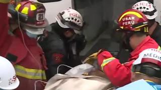 Rímac: rescatan con vida a hombre tras quedar atrapado en escombros durante horas por derrumbe de casa