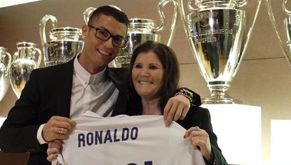 Cristiano Ronaldo y su mamá. (Foto: Instagram)