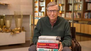 Bill Gates recomienda sus cinco libros preferidos que leyó en 2017