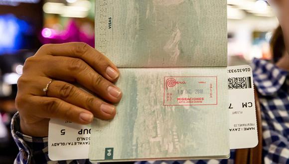 Conoce a partir de cuándo se suspenderá el uso de sellos en el pasaporte de ciudadanos peruanos y extranjeros, y qué otras disposiciones ha normado Migraciones en relación a los procesos de control migratorio de vuelos internacionales. (Foto: gob.pe)