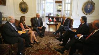 PPK y Piñera se reunieron en Academia Diplomática de Chile