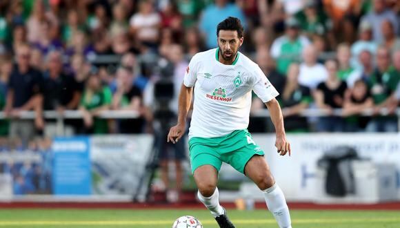 El nombre de Claudio Pizarro ha sido ligado con Atlético Nacional debido a que esta institución deportiva es dirigida por Paulo Autuori. (Foto: AP)