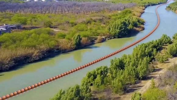 El río Grande, límite entre Estados Unidos y México, en el que Texas ordenó la colocación de boyas el 8 de junio de 2023, para evitar el paso de migrantes. (Foto de NBC)