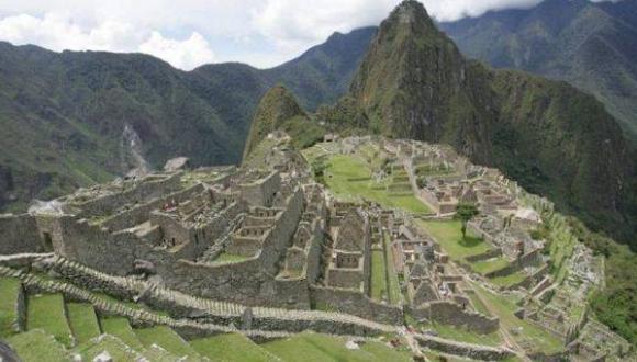 Ministerio de Cultura condena desnudos frente a Machu Picchu
