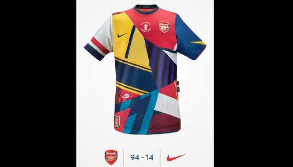 Arsenal y su estrafalaria camiseta por el título de la Copa FA