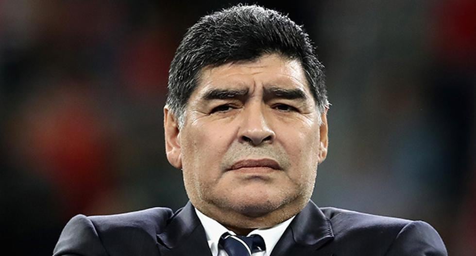 Diego Maradona busca dejar atrás la denuncia de acoso sexual que le hizo una periodista rusa. El exastro argentino recibirá un nuevo homenaje en Italia. (Foto: Getty Images)