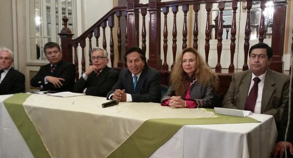 Alejandro Toledo definirá en los próximos días si postula a la presidencia en 2016 (@BancadaPP)