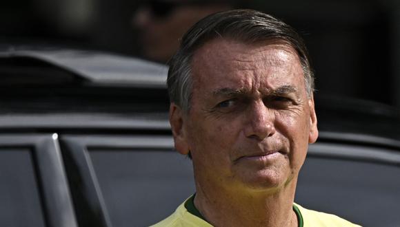 El presidente brasileño y candidato a la reelección, Jair Bolsonaro, llega a votar a un colegio electoral en Río de Janeiro, Brasil.