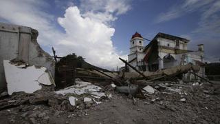 Filipinas: se elevó a 175 la cifra de fallecidos por terremoto de 7,2 grados