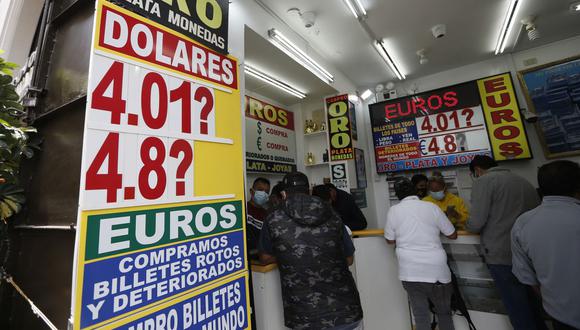 Tipo de cambio superó la barrera de los S/4 luego de tres semanas. (Foto: GEC)