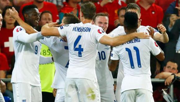 Inglaterra venció 2-0 a Suiza por la clasificación a la Euro