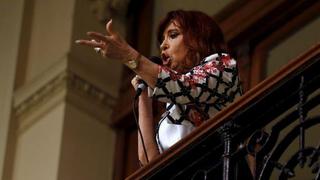 Argentina: Cristina Fernández da fuerte respaldo a Scioli