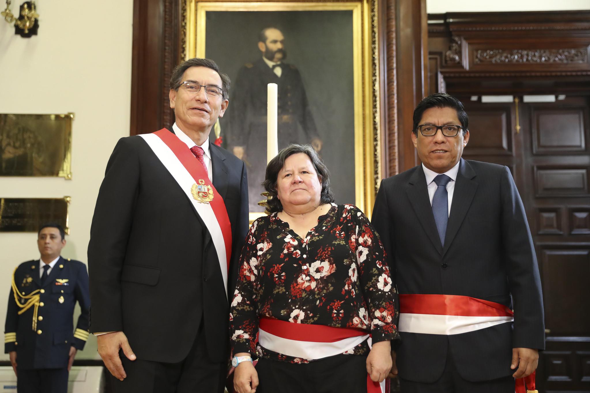 Presidente de la República, Martín Vizcarra, tomó juramento a la nueva Ministra de Desarrollo e Inclusión Social, Ariela Luna.