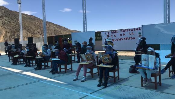 Se tiene la meta de reiniciar labores semipresenciales en 500 colegios arequipeños. (Foto: Zenaida Condori-Referencial)
