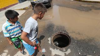 San Martín de Porres: viviendas afectadas tras fuga en tubería de agua potable