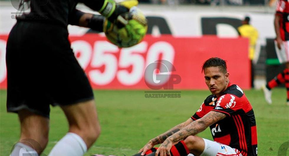 Paolo Guerrero se pudo ir del partido ante Atlético Mineiro hasta con dos goles para el Flamengo. Sin embargo, el arquero Víctor lo evitó con atajada espectacular. (Foto: Gazeta Press)