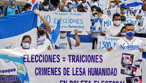 Los nicaragüenses residentes en Costa Rica se manifiestan en San José para conmemorar el tercer aniversario del inicio de las protestas contra el gobierno del presidente nicaragüense Daniel Ortega. (Foto: Archivo/ Ezequiel BECERRA / AFP)