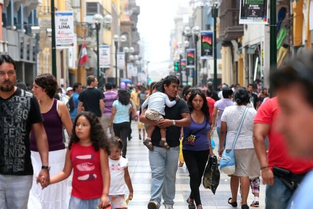 De toda la población que fue afectada por el aislamiento social, el Gobierno decidió otorgar un bono a un segundo grupo que incluirá a trabajadores independientes (Foto: Andina)